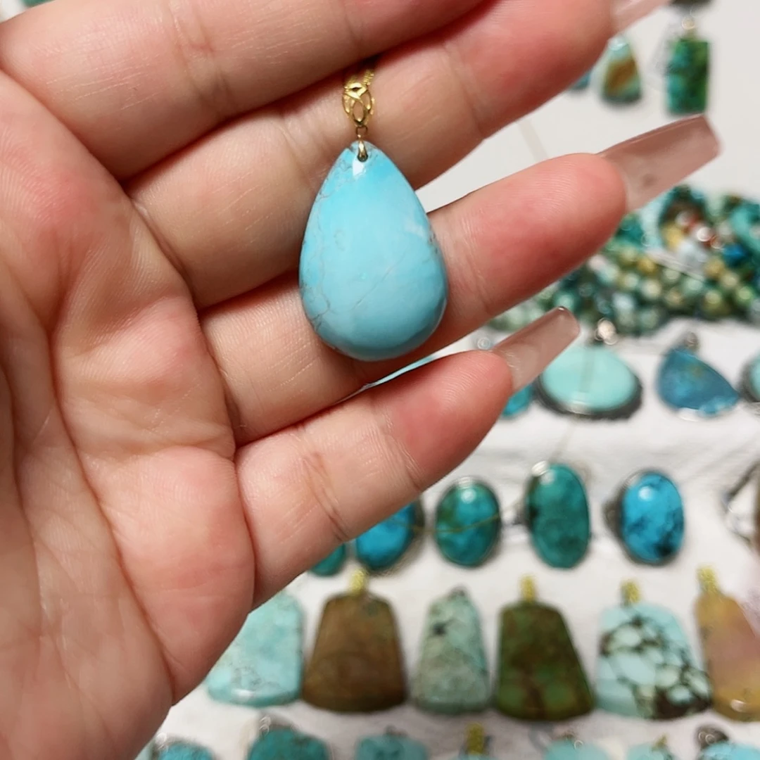 【闪购商品】未镶嵌绿松石珠宝奇石