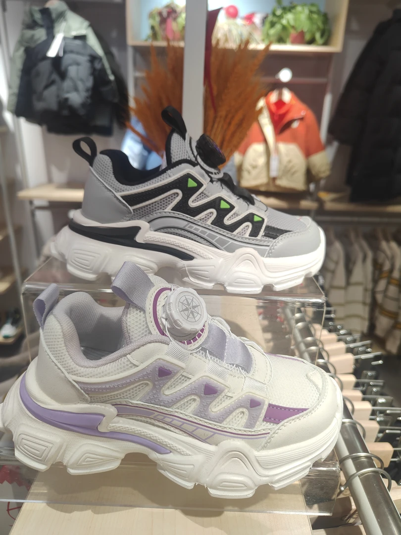 达巴春季新款休闲鞋