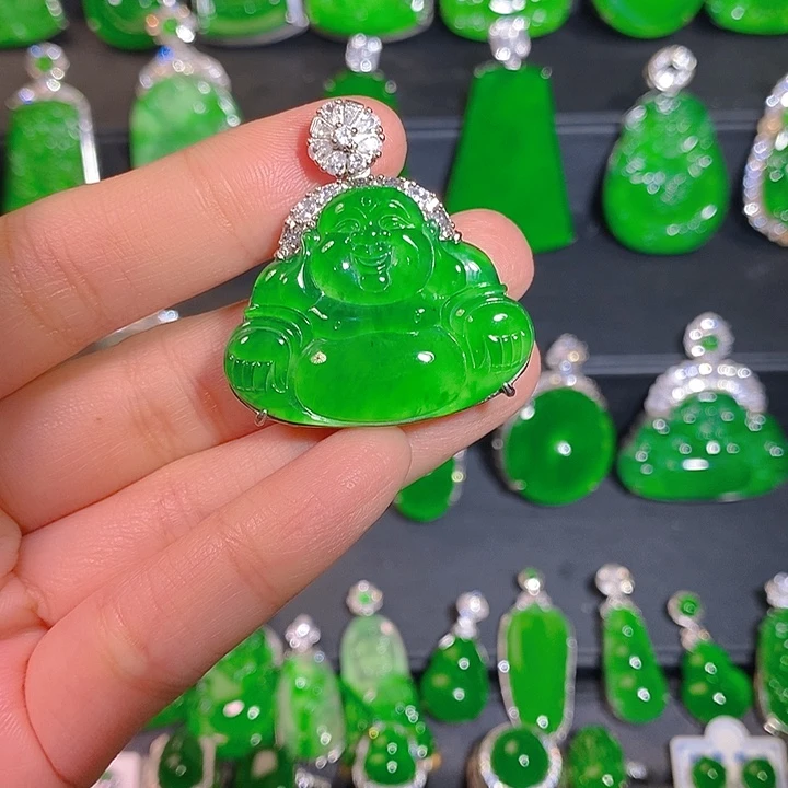 翡翠银S925镶嵌颈饰是