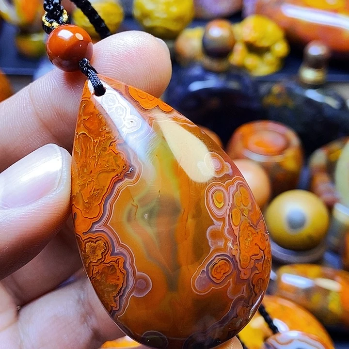 玛瑙/玉髓颈饰未镶嵌自**然