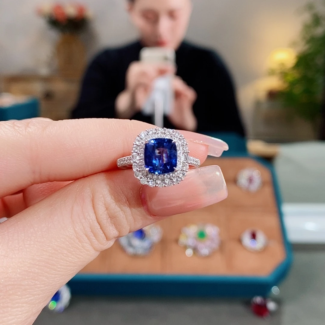 蓝宝石戒指18K金镶嵌2.11ct