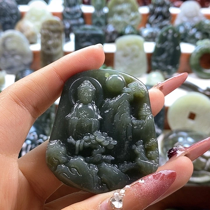 和田玉颈饰未镶嵌