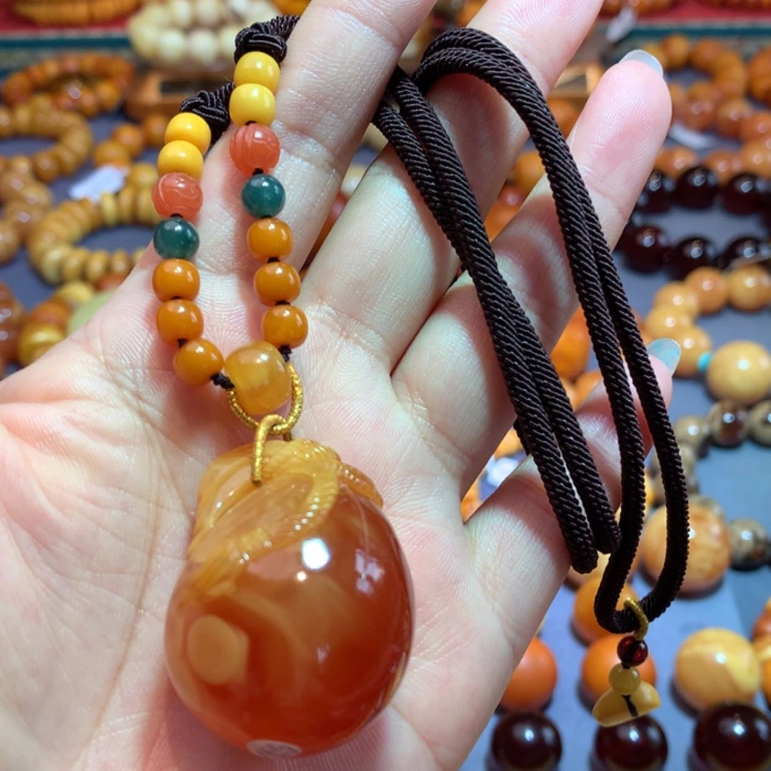 【闪购商品】未镶嵌吊坠(赠链)蜜蜡