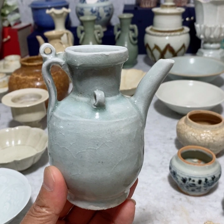 瓷片在这样的日子里也不能