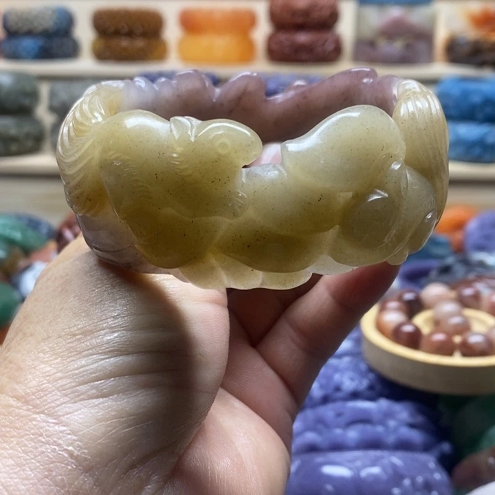 未镶嵌手镯石英质玉