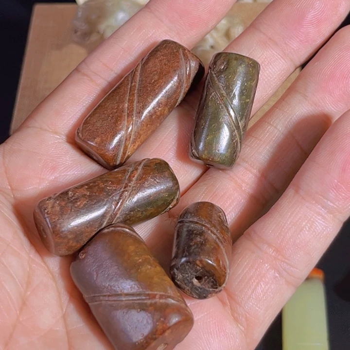 和田玉（糖玉）颈饰未镶嵌翁*博