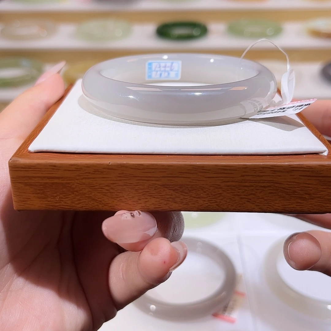 和田玉未镶嵌手镯冰紫