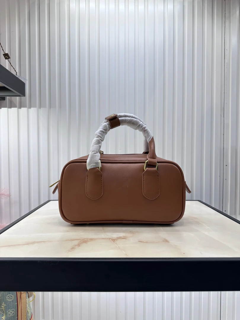 （B19-22）2025年新款轻奢手提包
