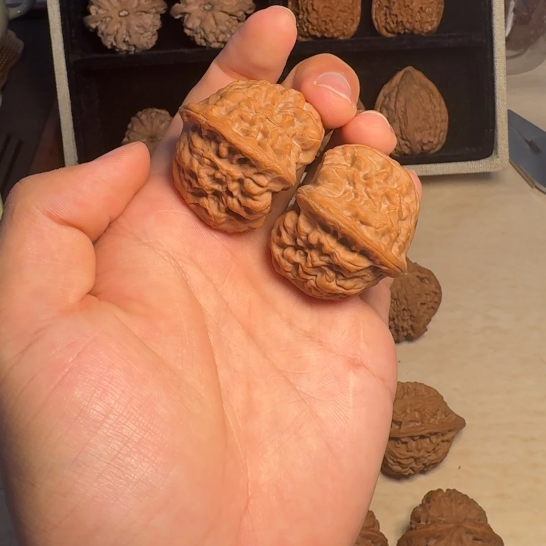 吊坠文玩核桃玉枕元宝