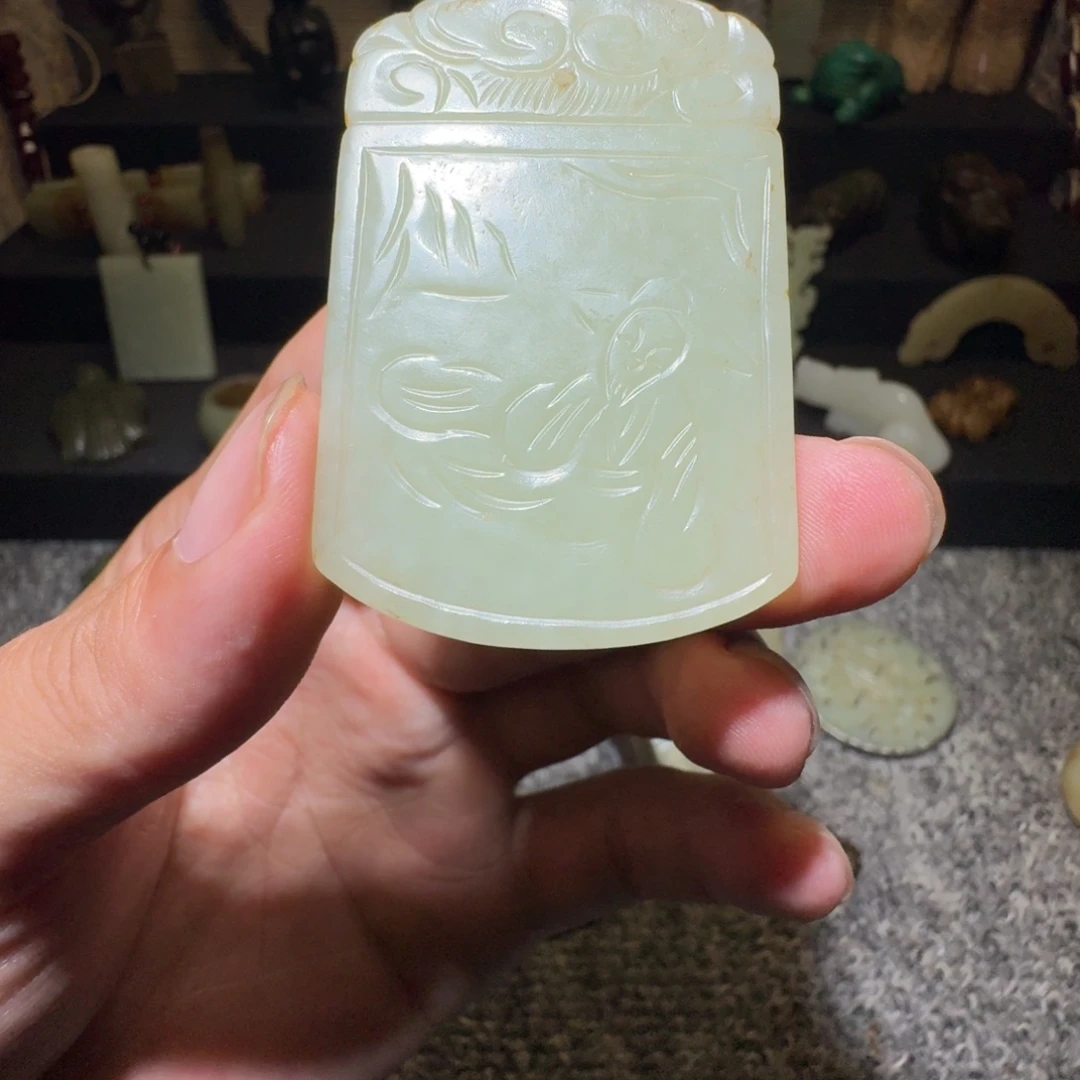 锦***鲤和田玉（糖玉）未镶嵌挂件