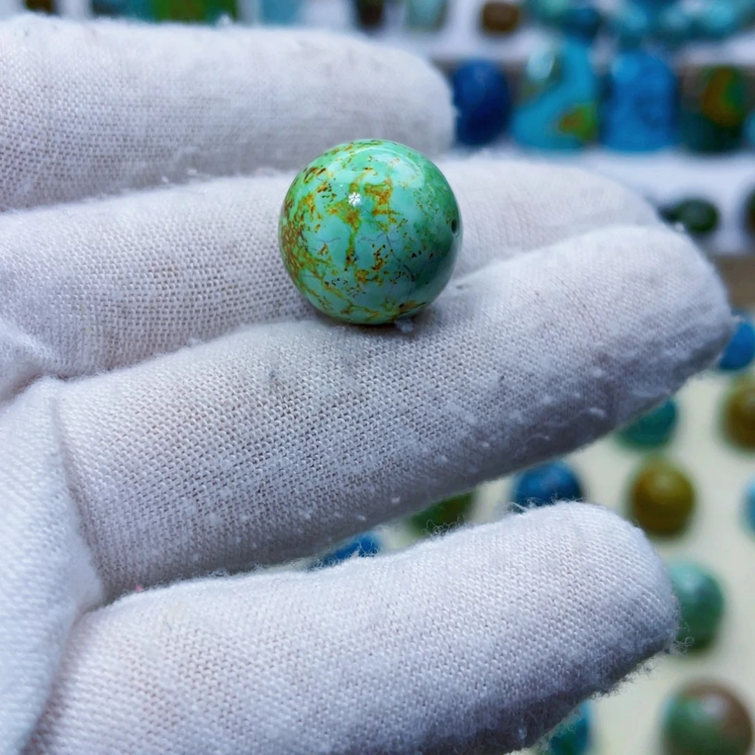 绿松石未镶嵌饰品