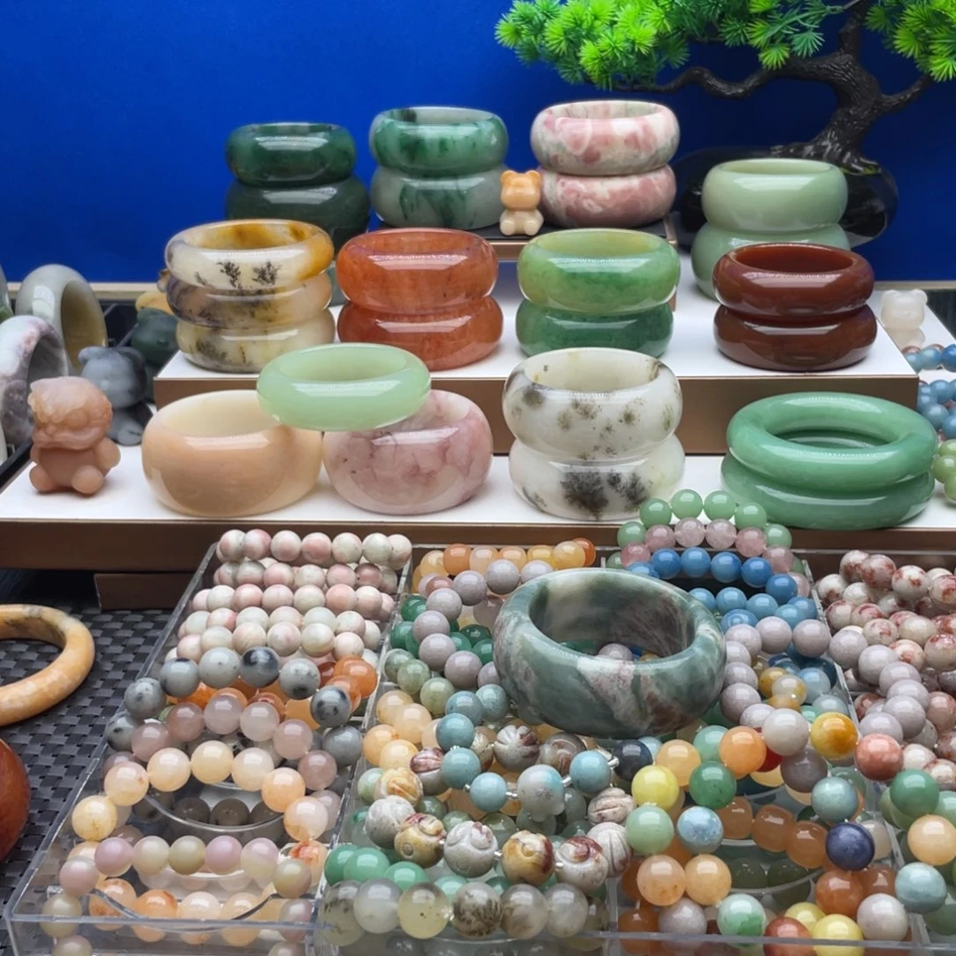 L***L石英质玉合金手镯