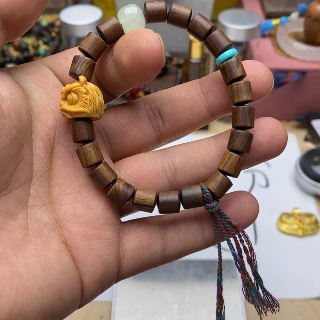 大叶紫檀（黑酸枝木类）