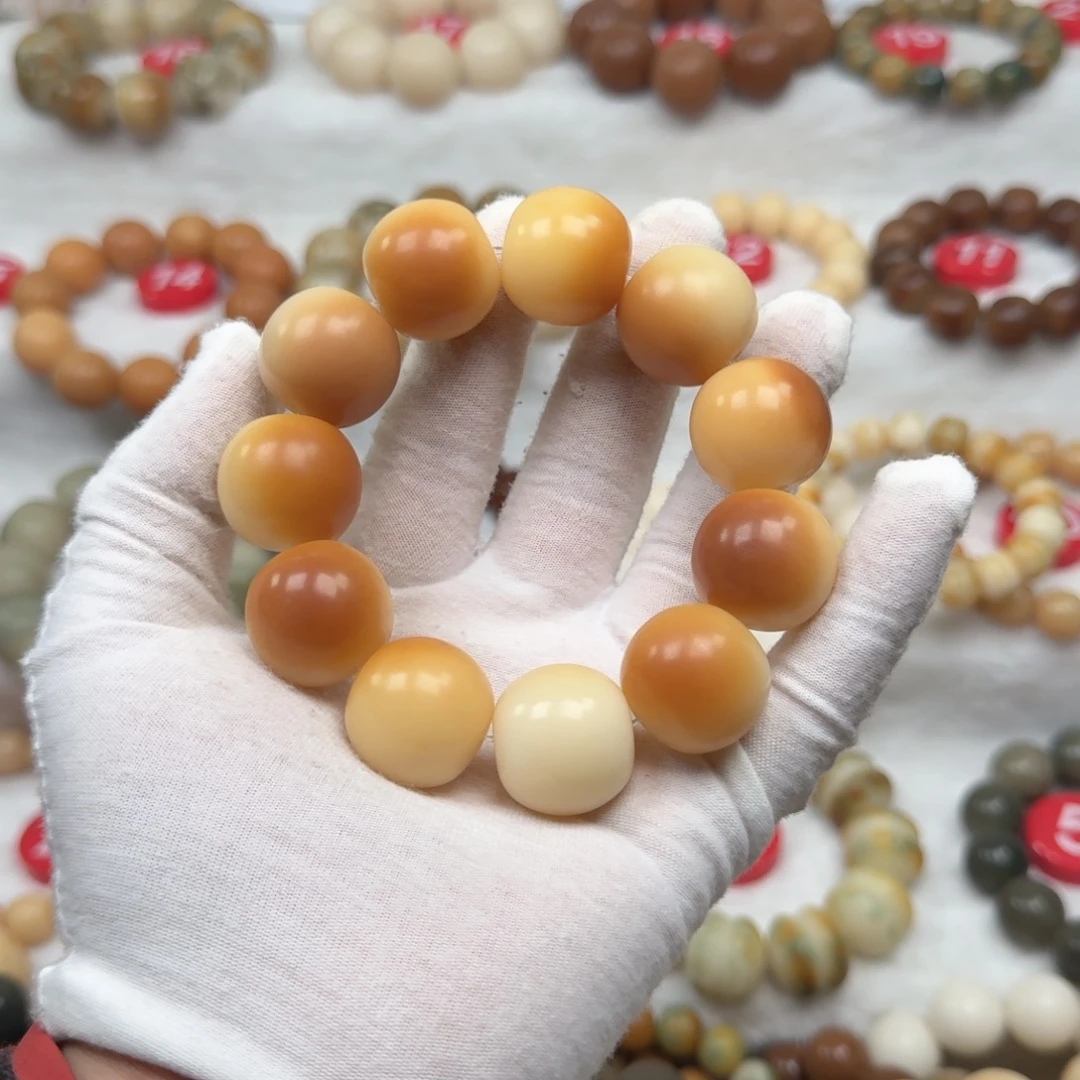 值***惜白玉菩提吊坠卡22手工干磨旺仔小馒头