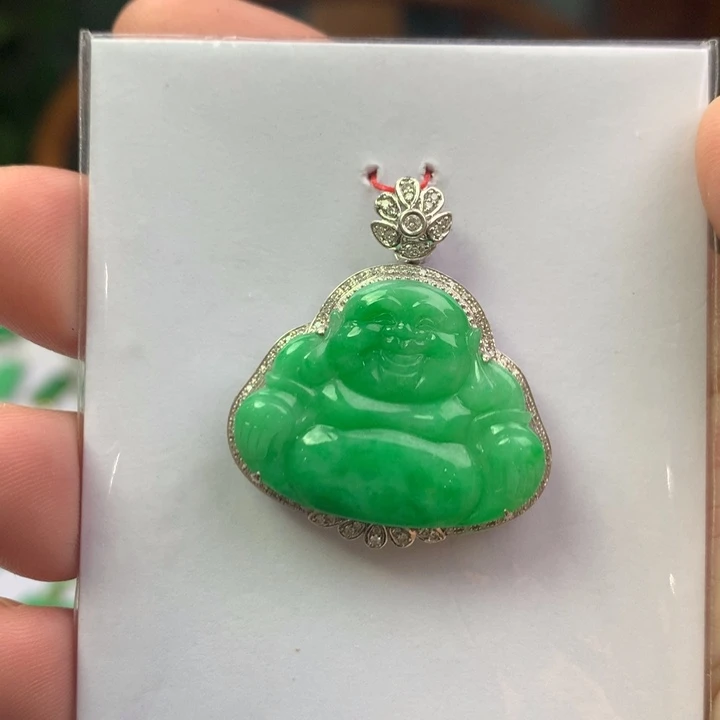 翡翠18K金镶嵌颈饰翡翠吊坠