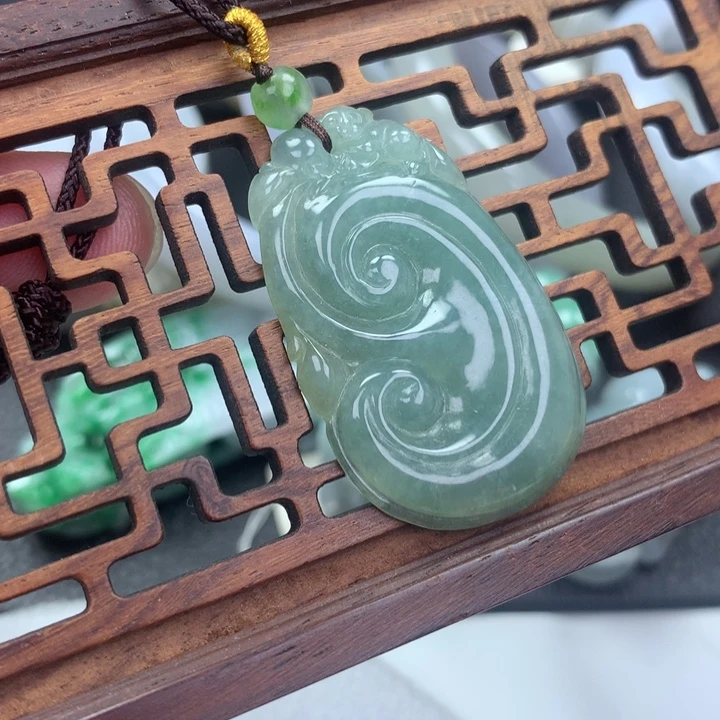 翡翠未镶嵌颈饰翡翠A货如意