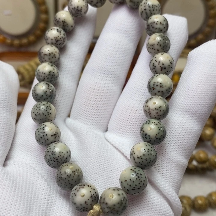 星月菩提吊坠石玉10糯冰正圆单圈