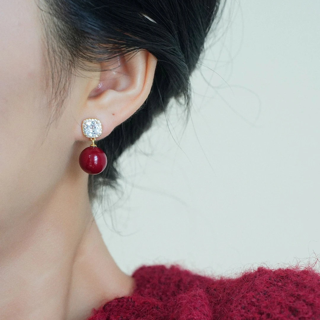铜合金耳饰 红色方块喜庆耳钉女秋冬新年耳饰2025新款爆款耳环