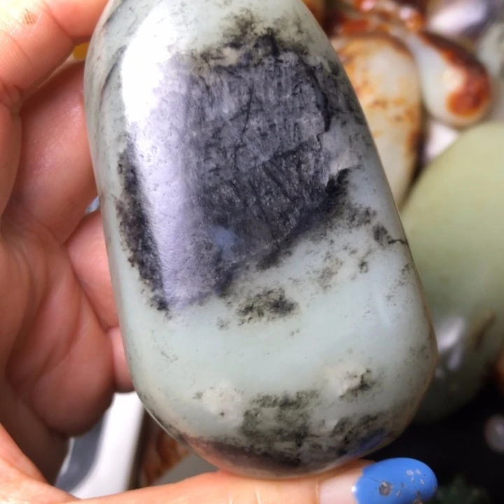 和田玉未镶嵌珠宝奇石