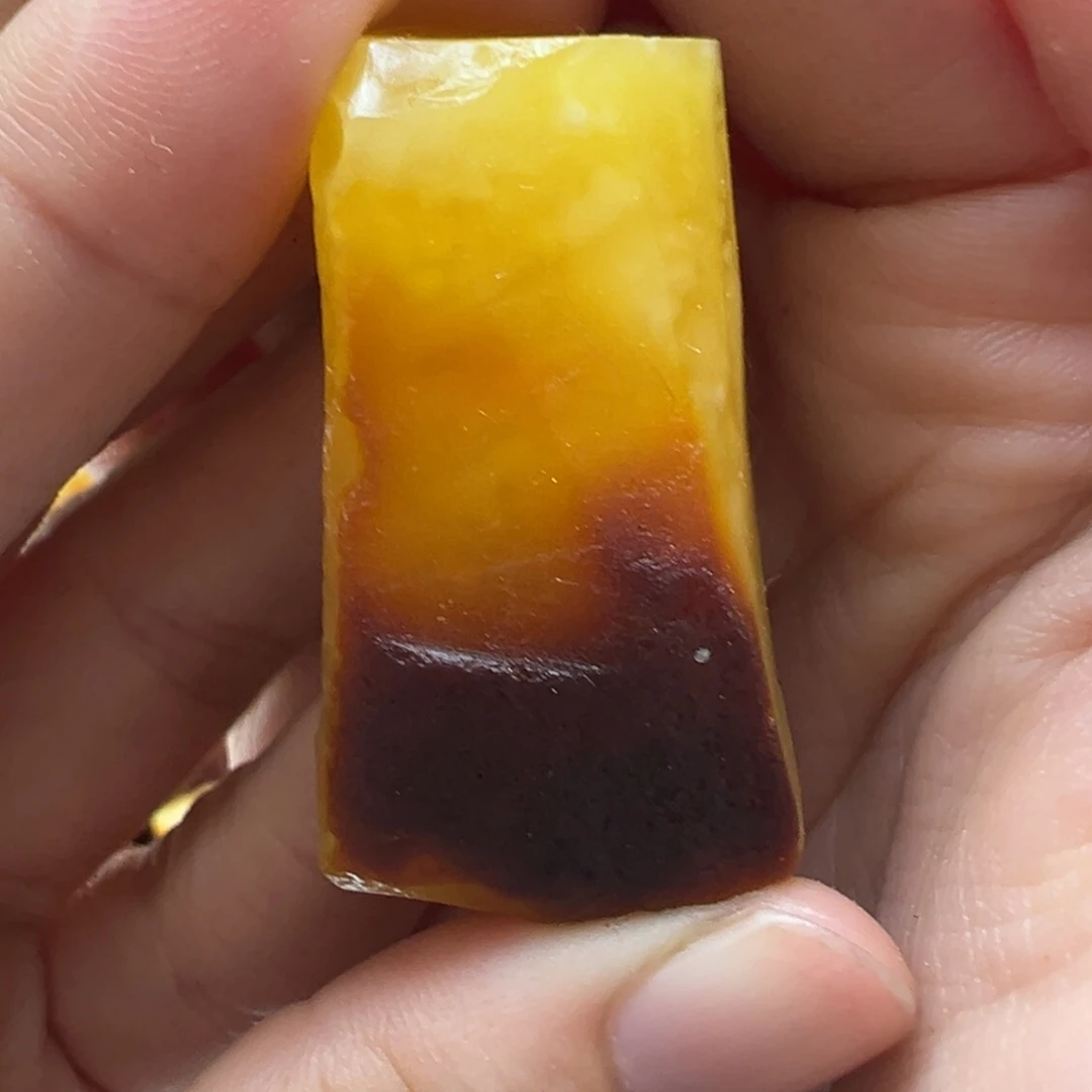 嗷***y未镶嵌定制琥珀蜜蜡定制
