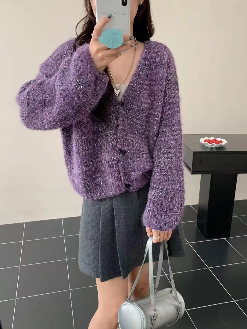 西西家 蝴蝶扣马海毛亮片洋气减龄开衫