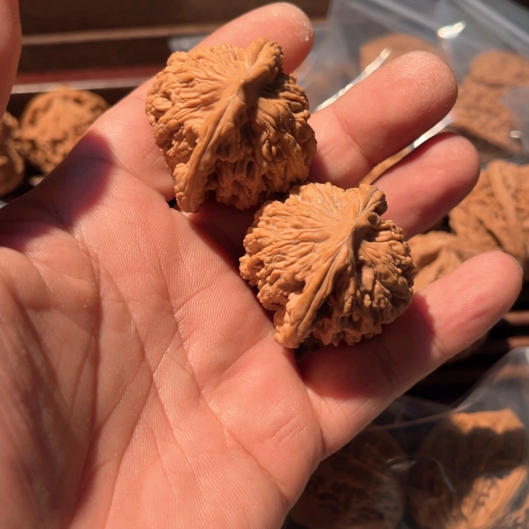 哈***闹把件文玩核桃嘎嘎嘎嘎