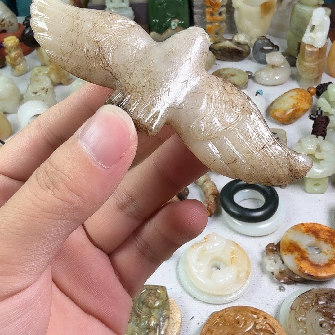 和田玉未镶嵌车挂