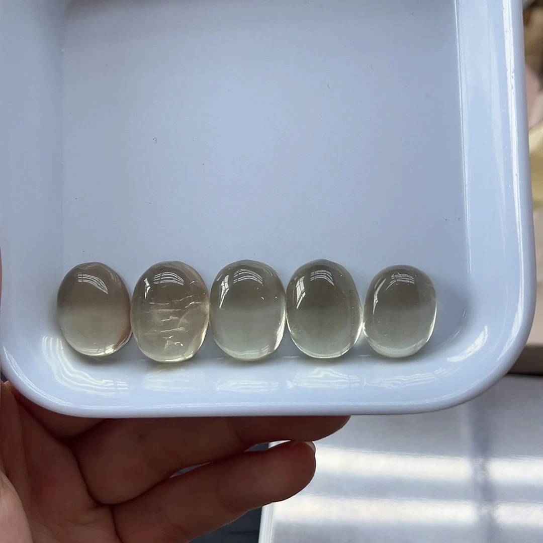 未镶嵌珠宝半成品水晶97黄水晶蛋面