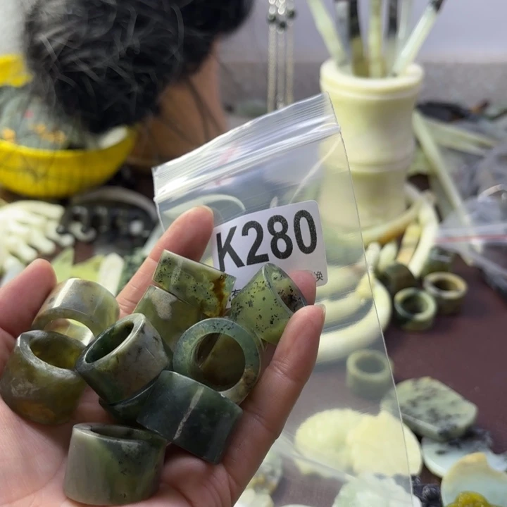 蛇纹石玉发饰合金缘