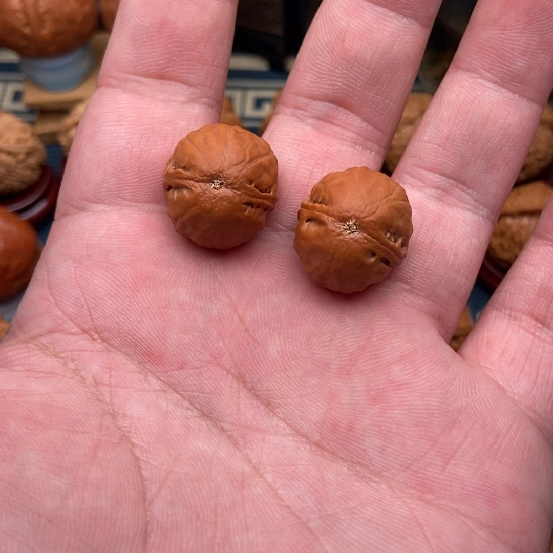 文玩核桃把件?*?红豆