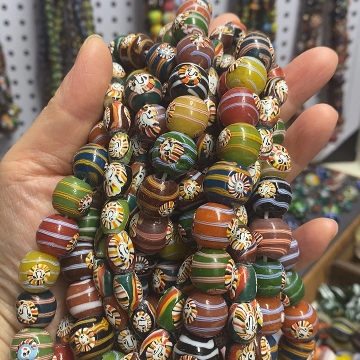 琉璃颈饰琉璃咿呀人脸