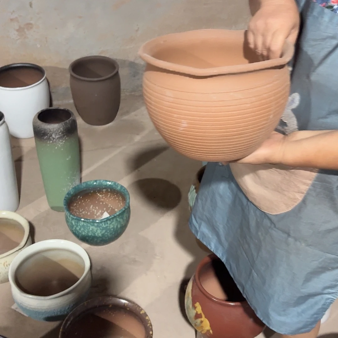 紫砂花盆口26高19一个