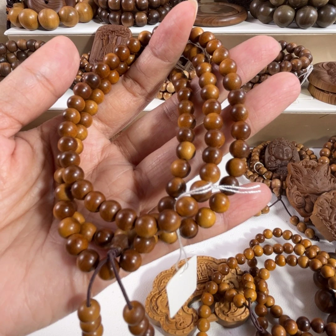 檀香木其他糊****图老山檀香0.6横纹108颗