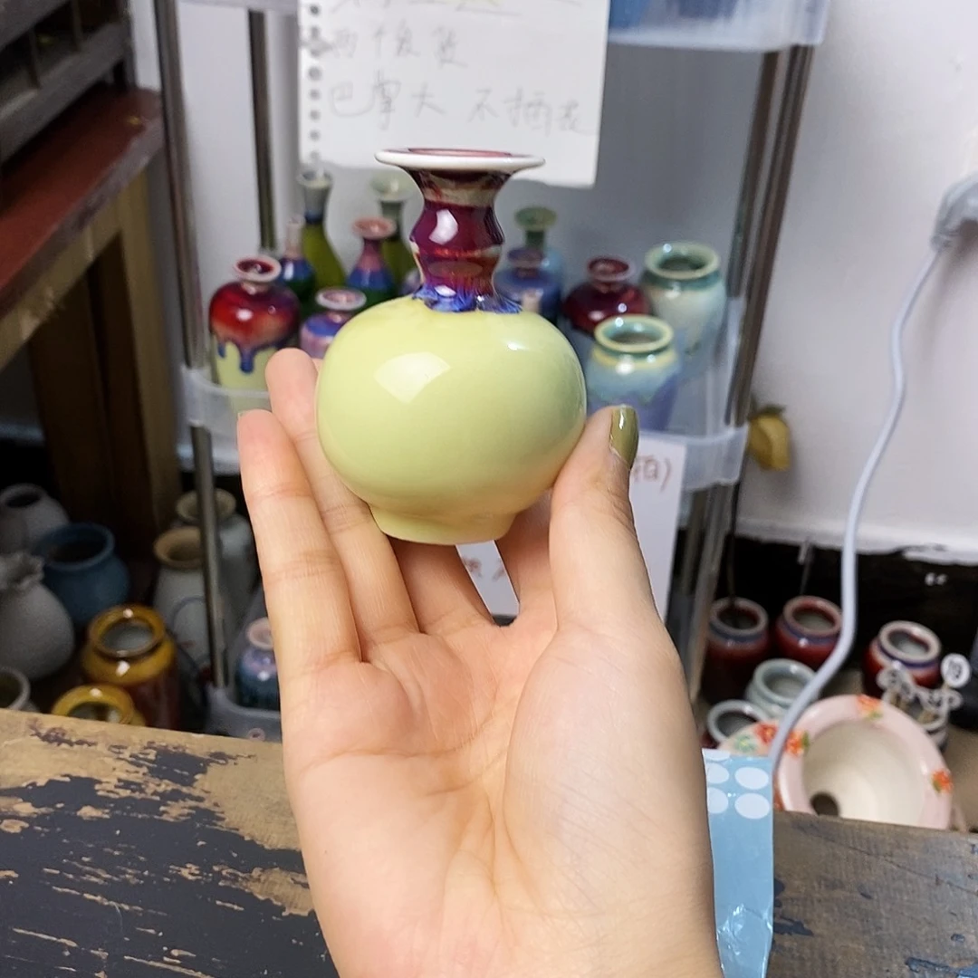 摆件巴掌大不插花景德镇高温陶瓷小花器