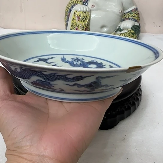 王***王手工绘画青花龙了纹盘