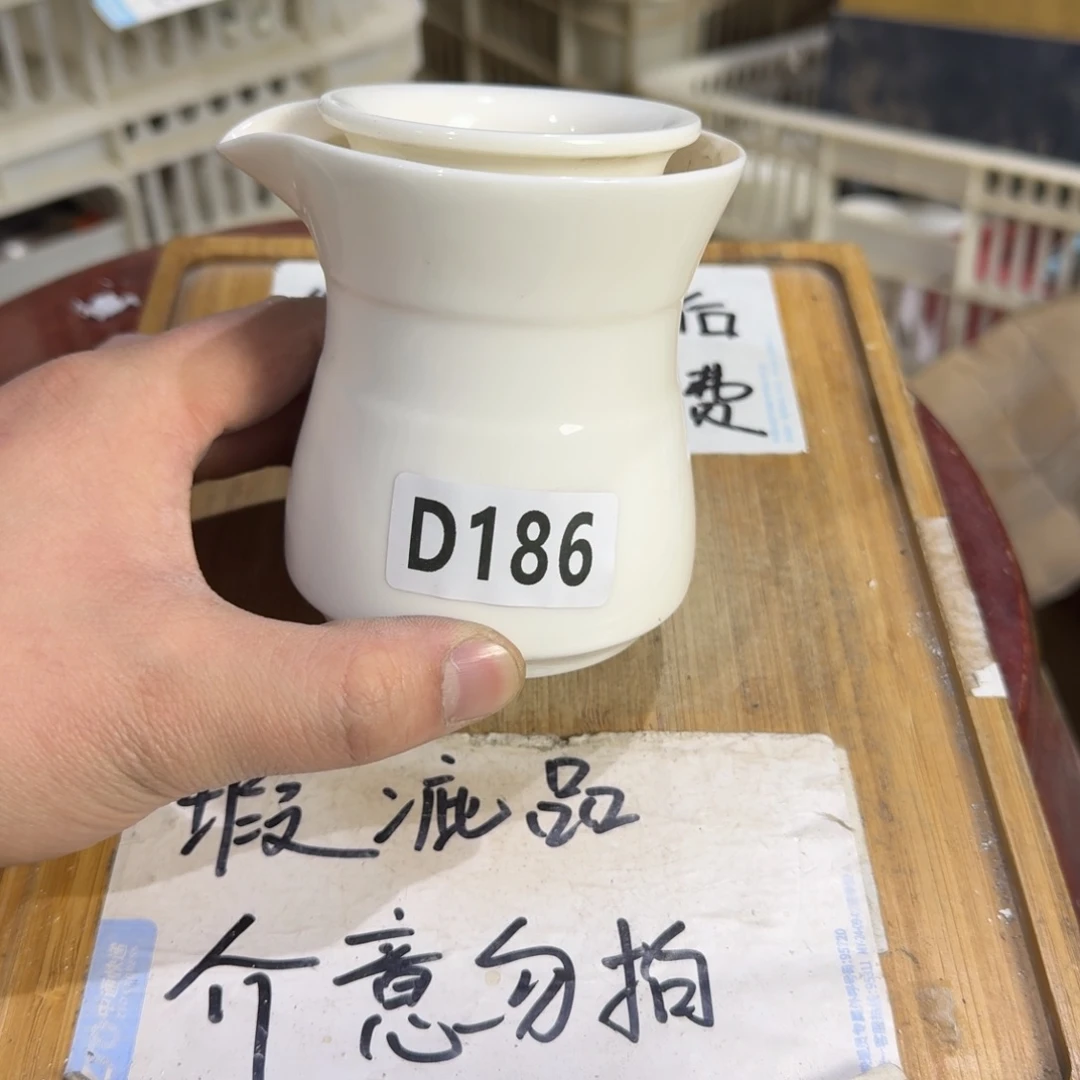 瑕疵介意勿拍陶瓷器皿A433