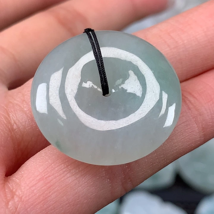 颈饰未镶嵌翡翠平安扣吊坠