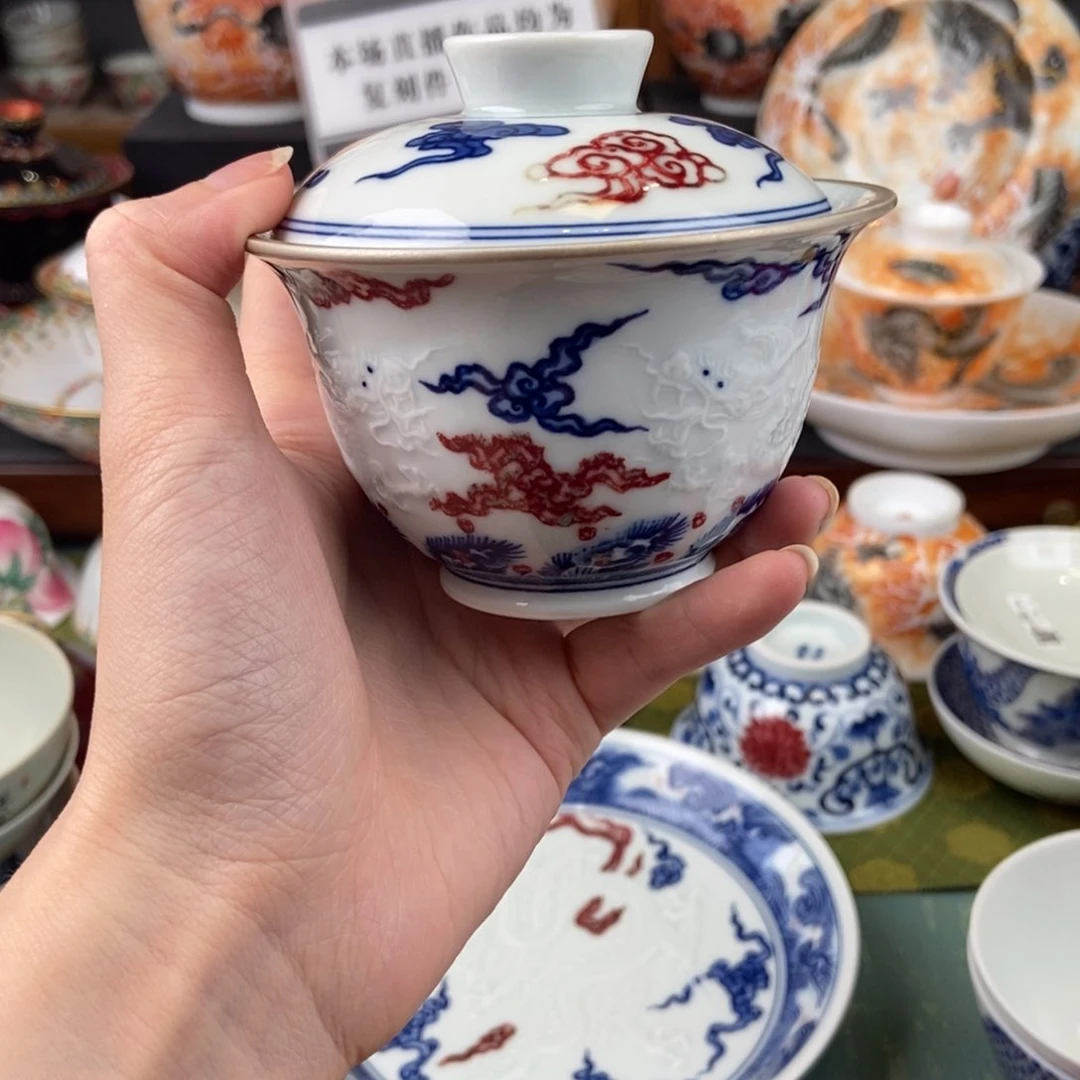 陶瓷的设计师是一个
