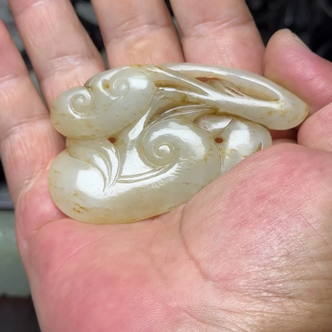 王***财和田玉未镶嵌颈饰