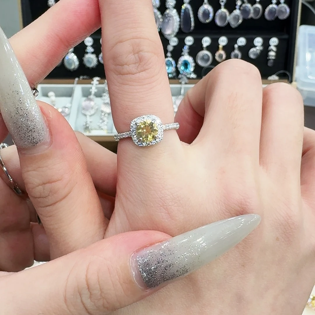 好***咪戒指银S925镶嵌黄晶