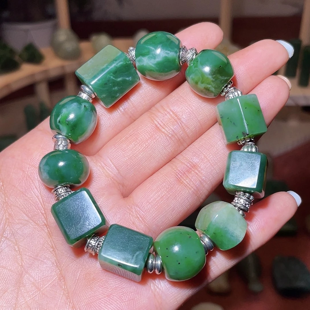 颈饰未镶嵌和田玉简**y