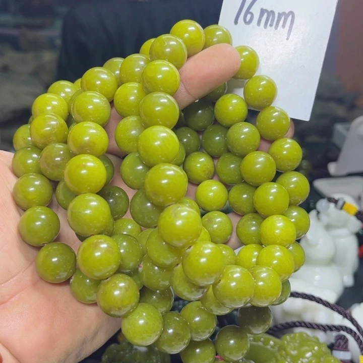 蛇纹石玉项链未镶嵌