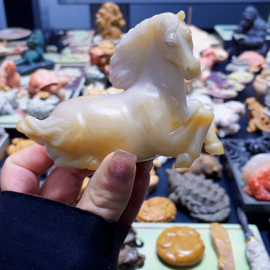 一马当先寿山石手工雕刻