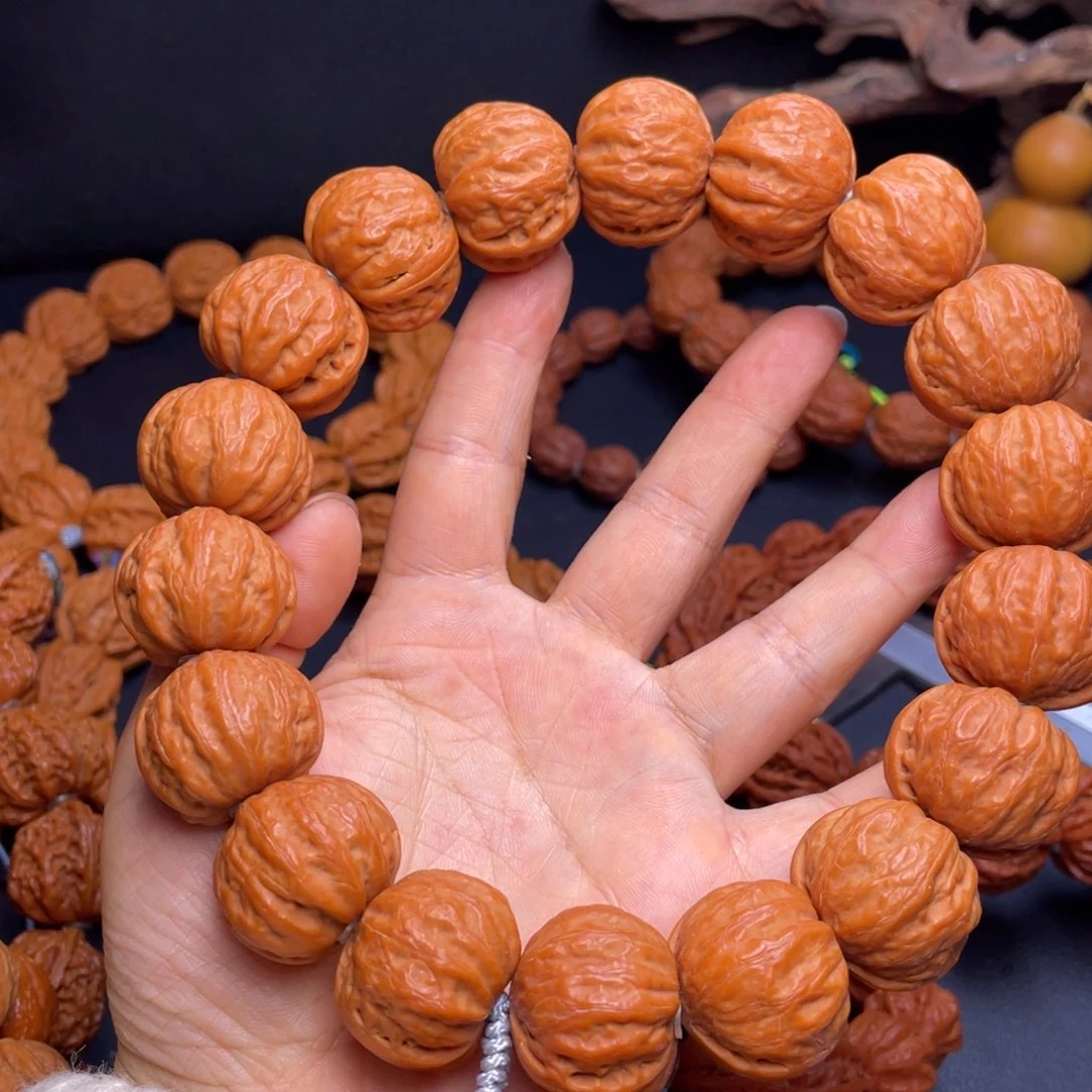 文玩核桃吊坠A****。磨盘