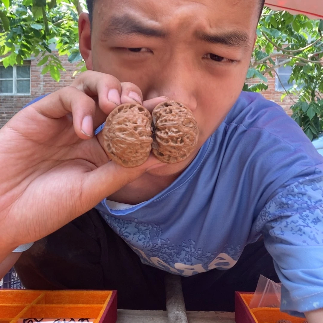 文玩核桃把件宫灯42