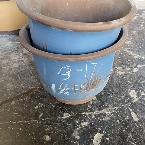 紫砂中国宜兴紫砂花盆＂