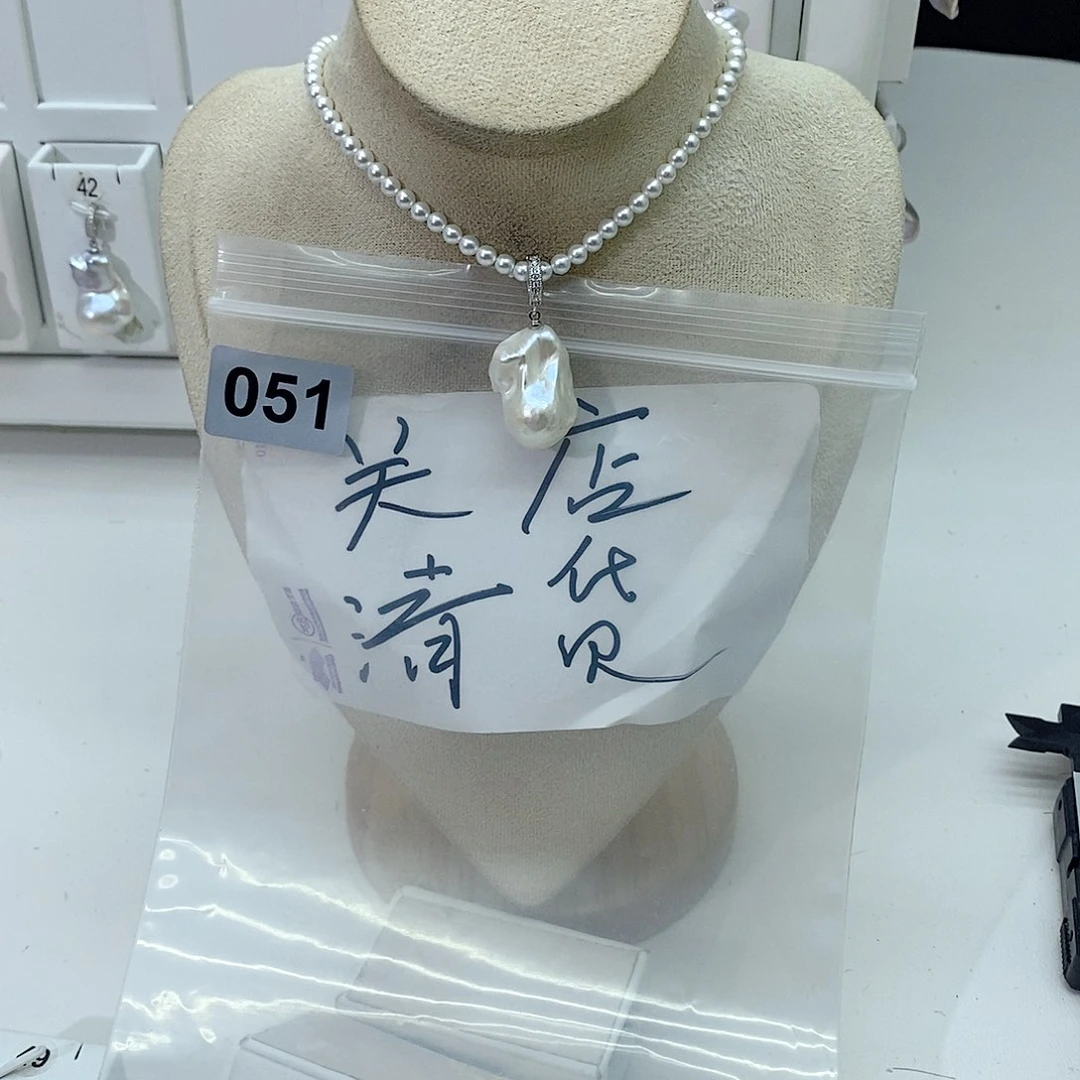 淡水珍珠颈饰合金