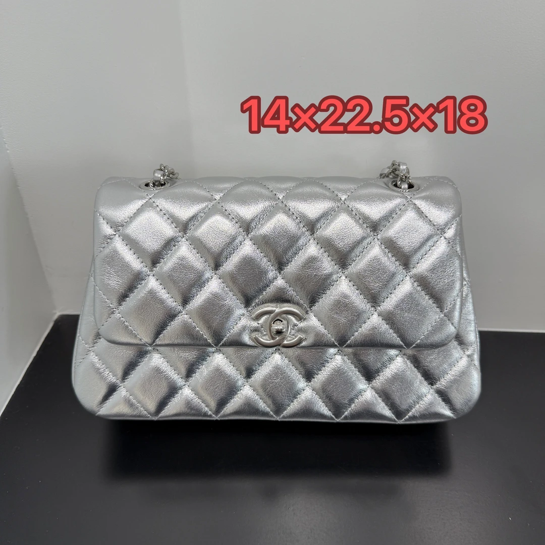 全新未使用 Chanel/香奈儿 25S银色双C云朵大号链条包