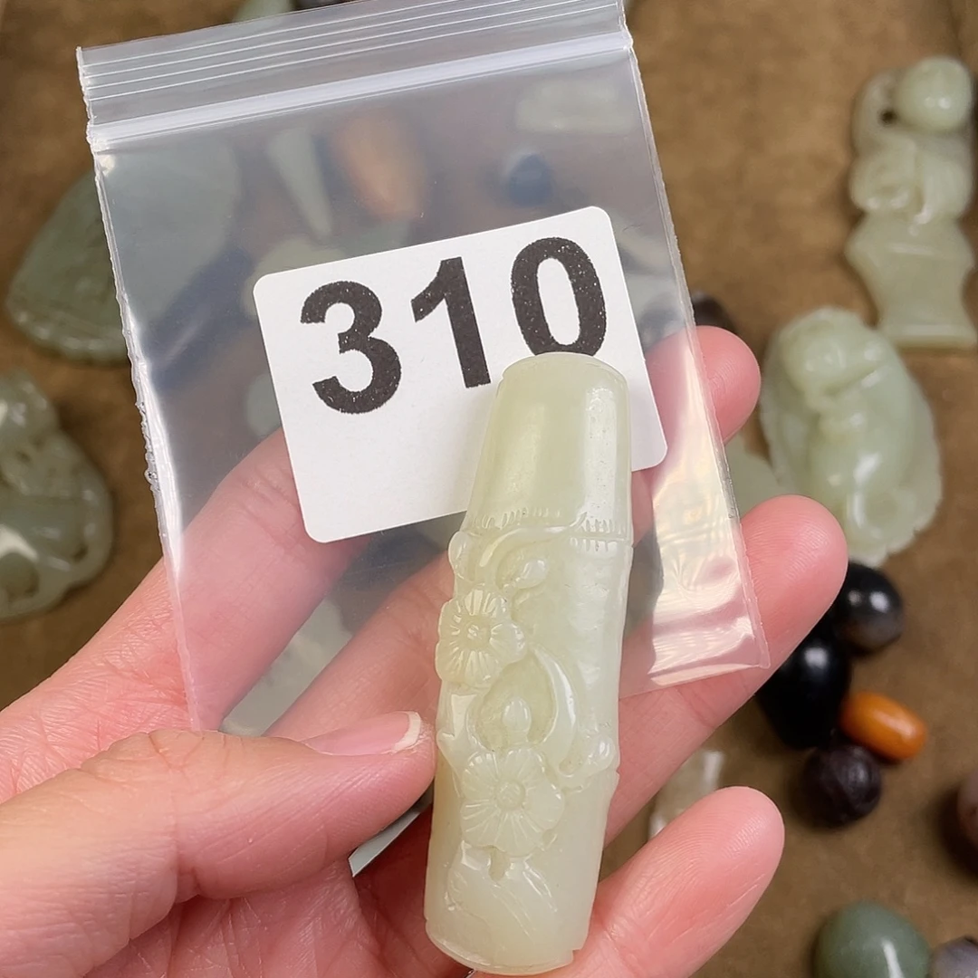 和田玉（糖玉）未镶嵌颈饰