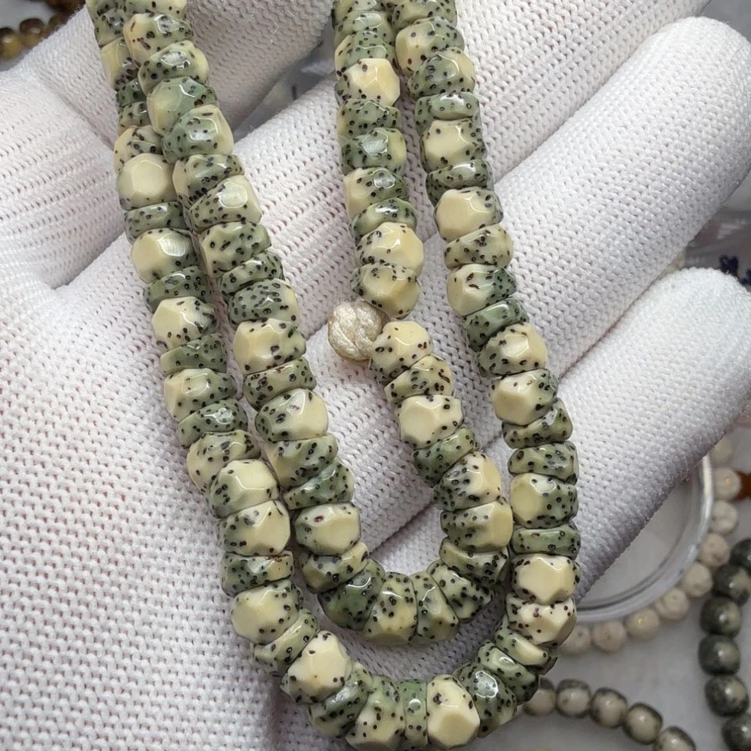 吊坠星月菩提无相大肠绿背